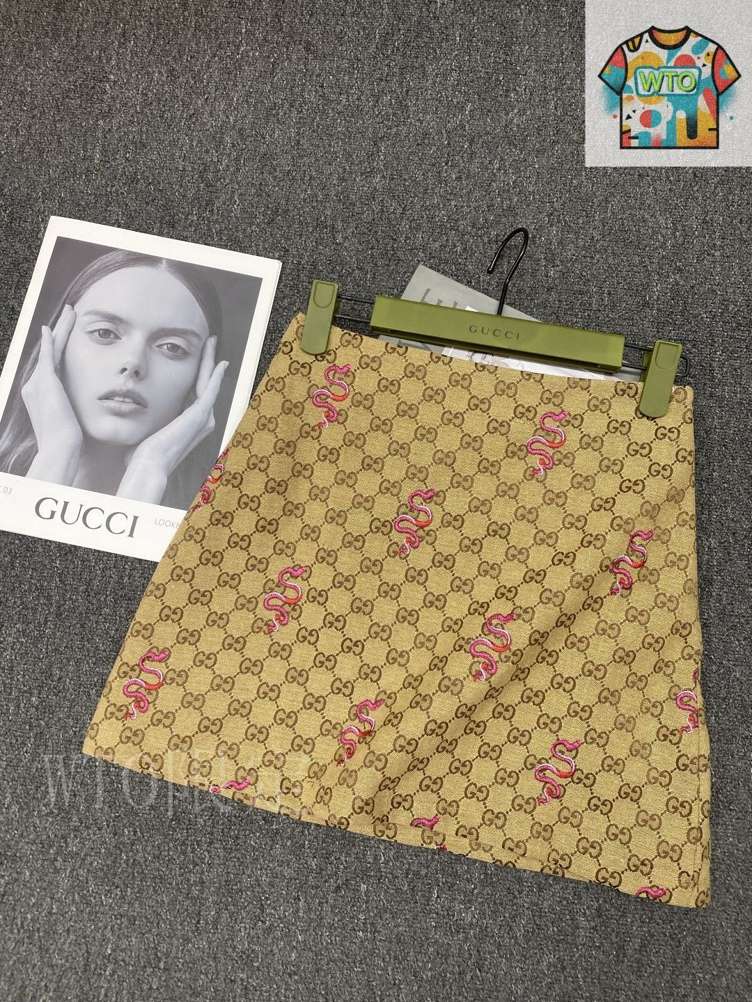 SALE【国内発送】GUCCI 上品な刺繍バイカラースカート nsjbb714_01.jpg