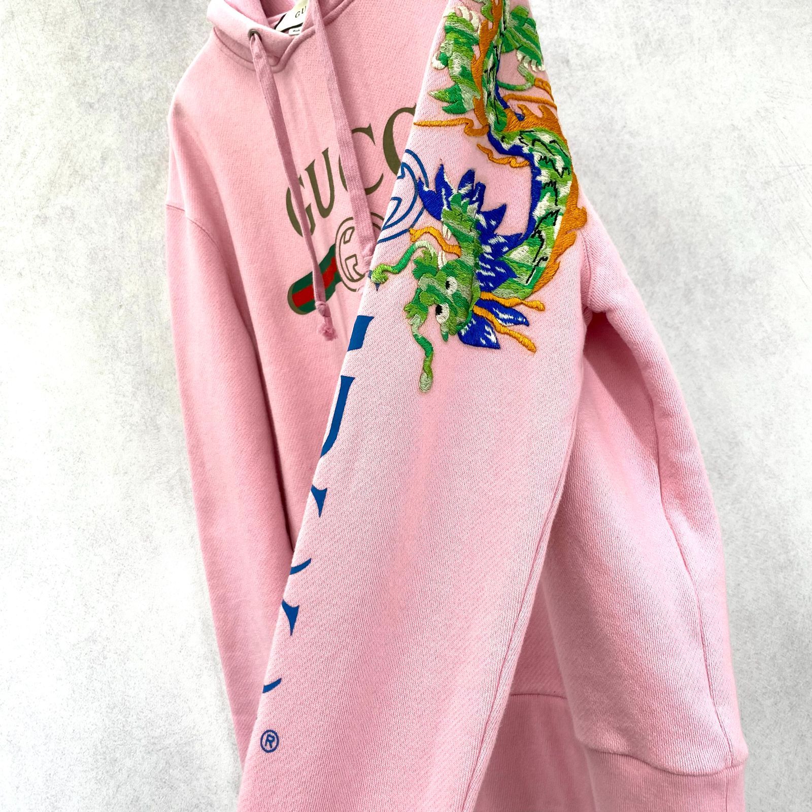 GUCCI ドラゴン 龍 刺繍 パーカー ピンク 中古品 中古・古着通販】GUCCI (グッチ) ドラゴン刺繍プルオーバー