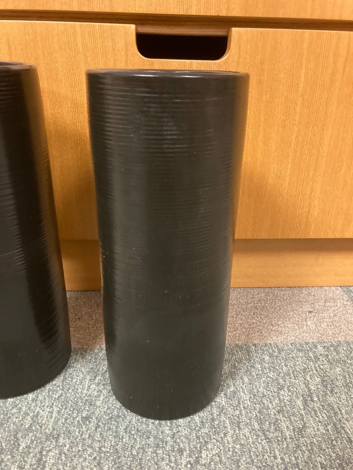 【新品】花瓶セット 黒 花器 花瓶 フラワーベース 盆用花瓶 お盆用 仏壇用 インテリア 花瓶 フラワーベース 陶器 壷(つぼ),仏壇 仏花用スタンド 3つセット
