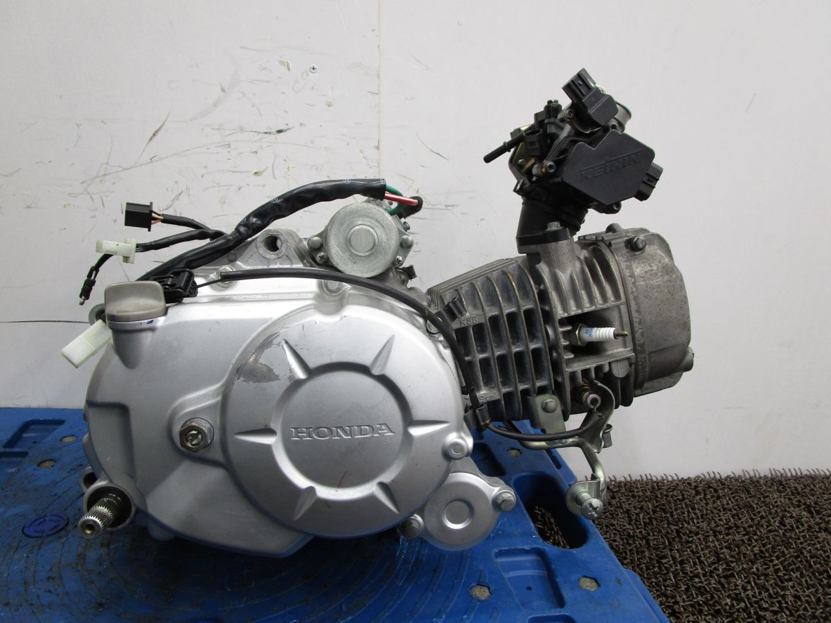 スーパーカブ110 エンジン スロットルボディ A7055 タケガワ製 スプロケットカバーステー JA44 始動 済 ホンダ JA10E FI 60周年