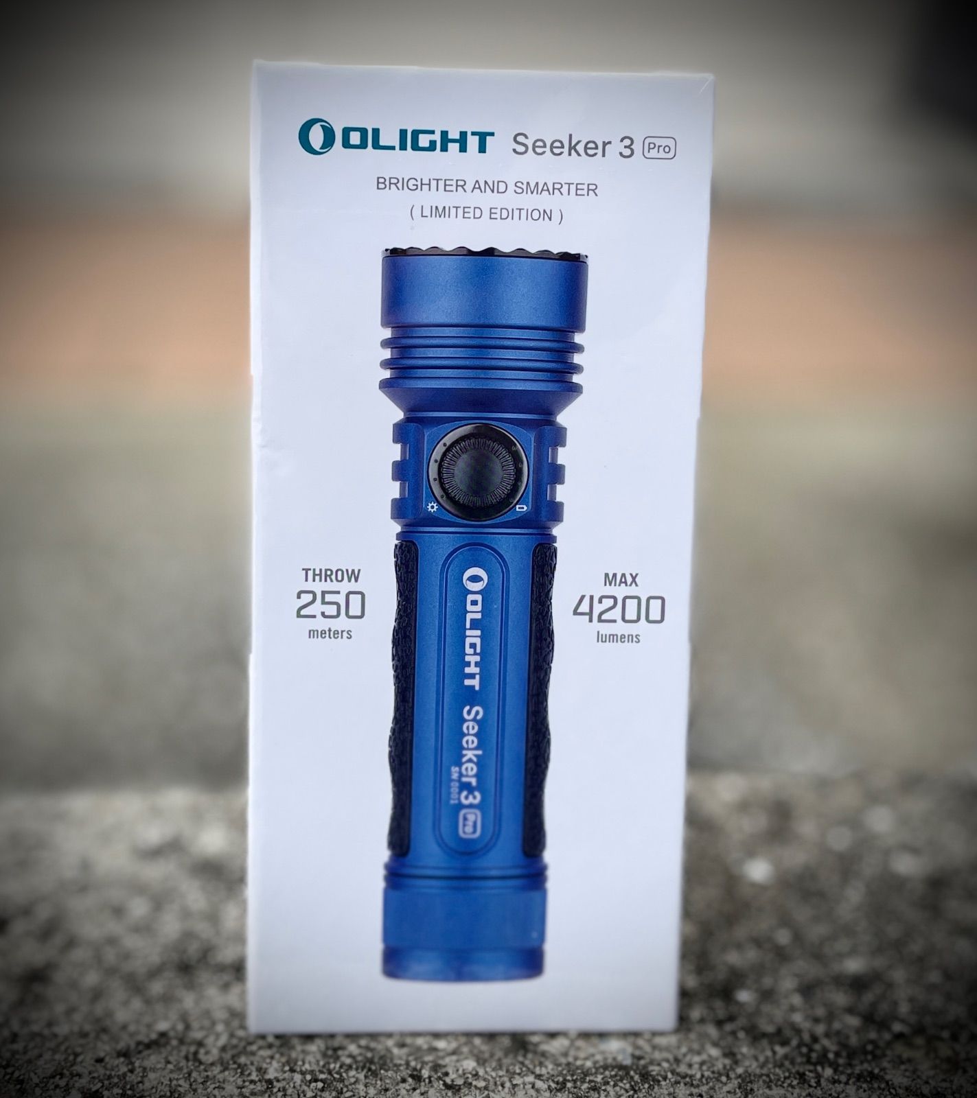 オーライト Olight Seeker 3 Pro ブルー 150本限定 - メルカリ