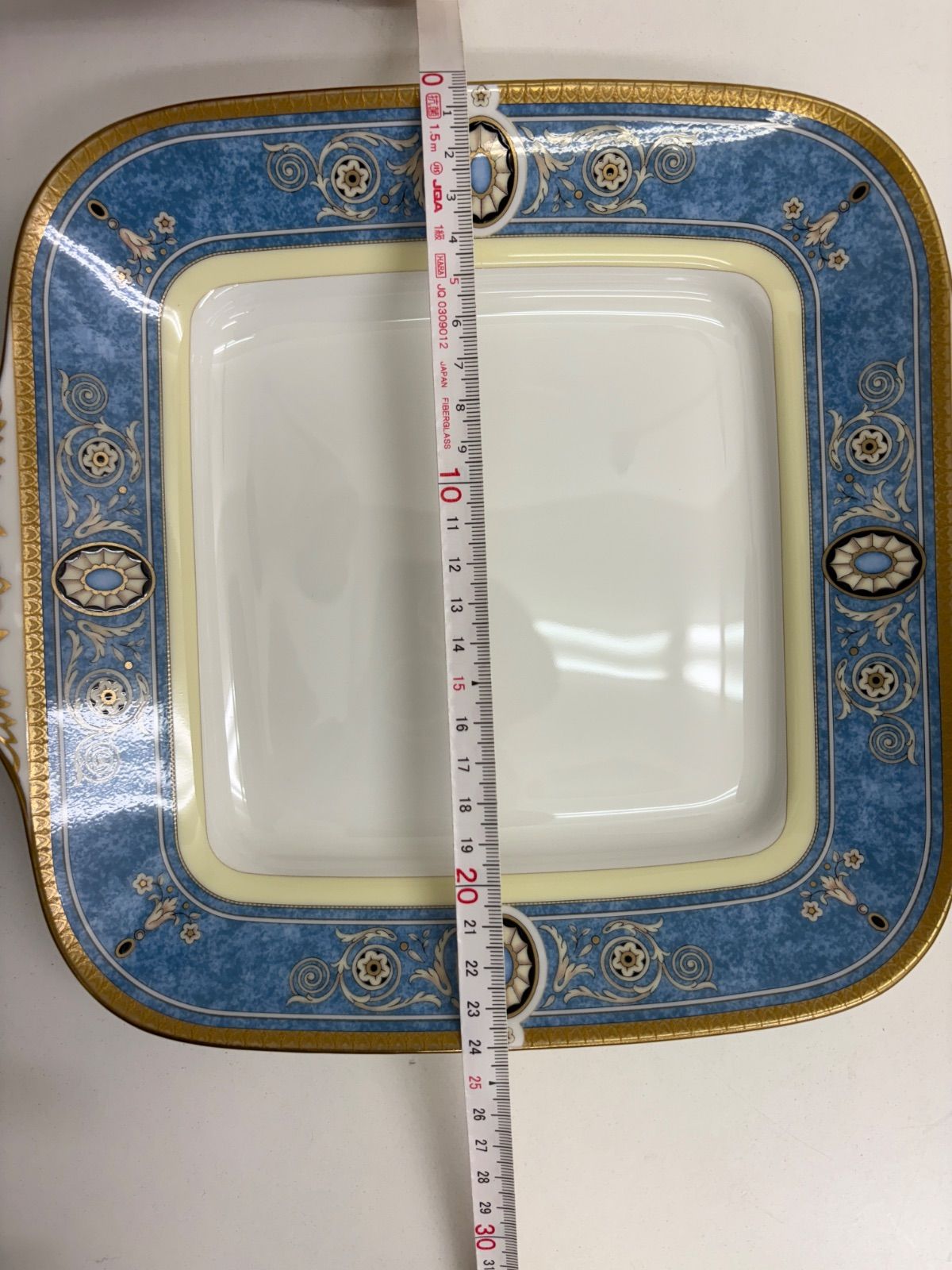 ⚫︎廃盤品　希少　ウェッジウッド　超大皿　　　　　　　　　　　　　　　　　　和 希少】WEDGWOOD ウェッジウッド マデリン 大皿 廃盤 - メルカリ