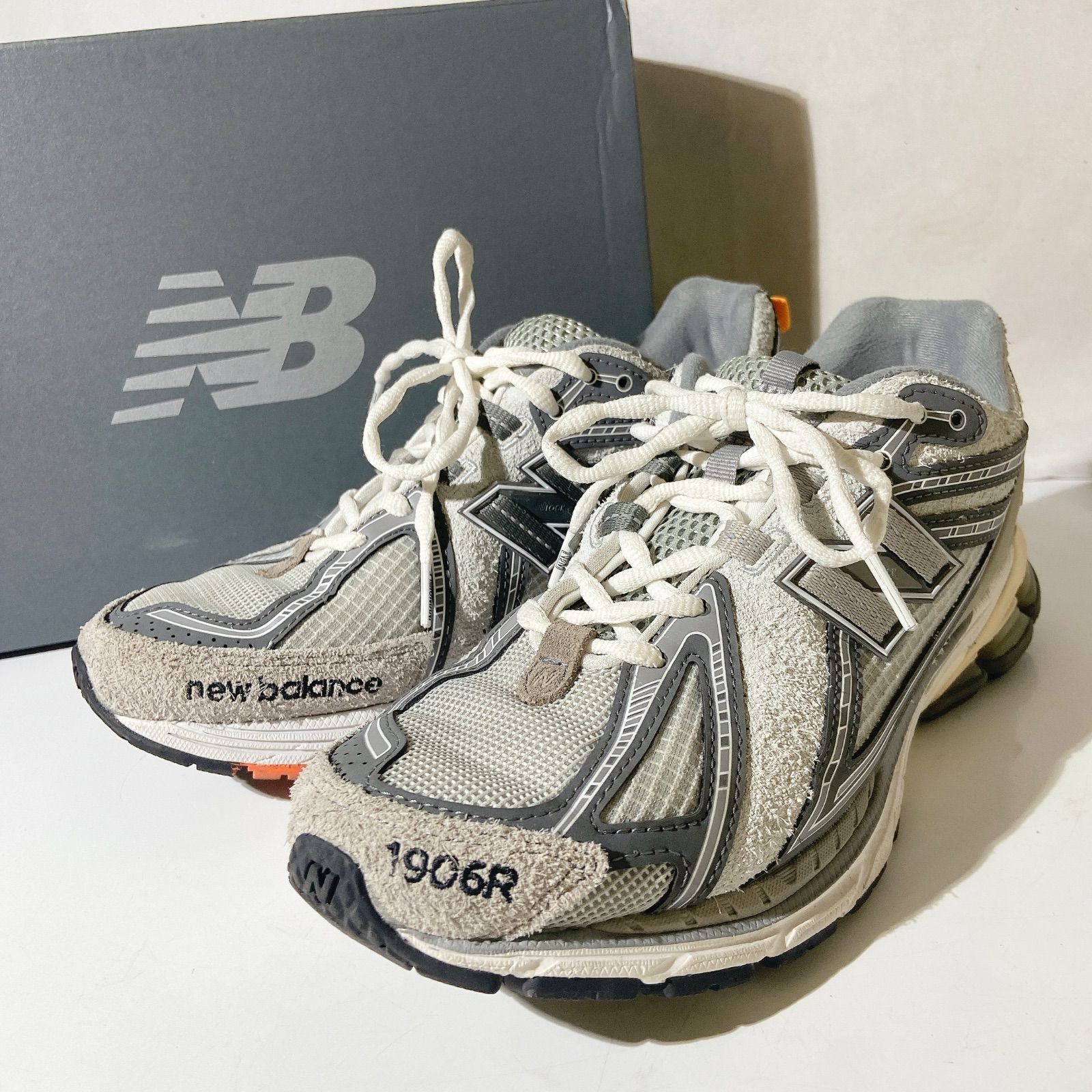 N.HOOLYWOOD × INVINCIBLE × New Balance 1906R 