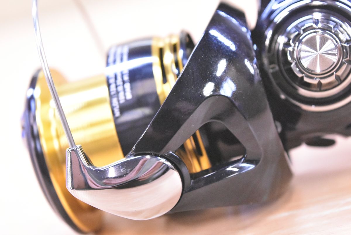 ダイワ 23 LEGALIS LT4000-CXH シーバス ショアジギング Daiwa LEGALIS