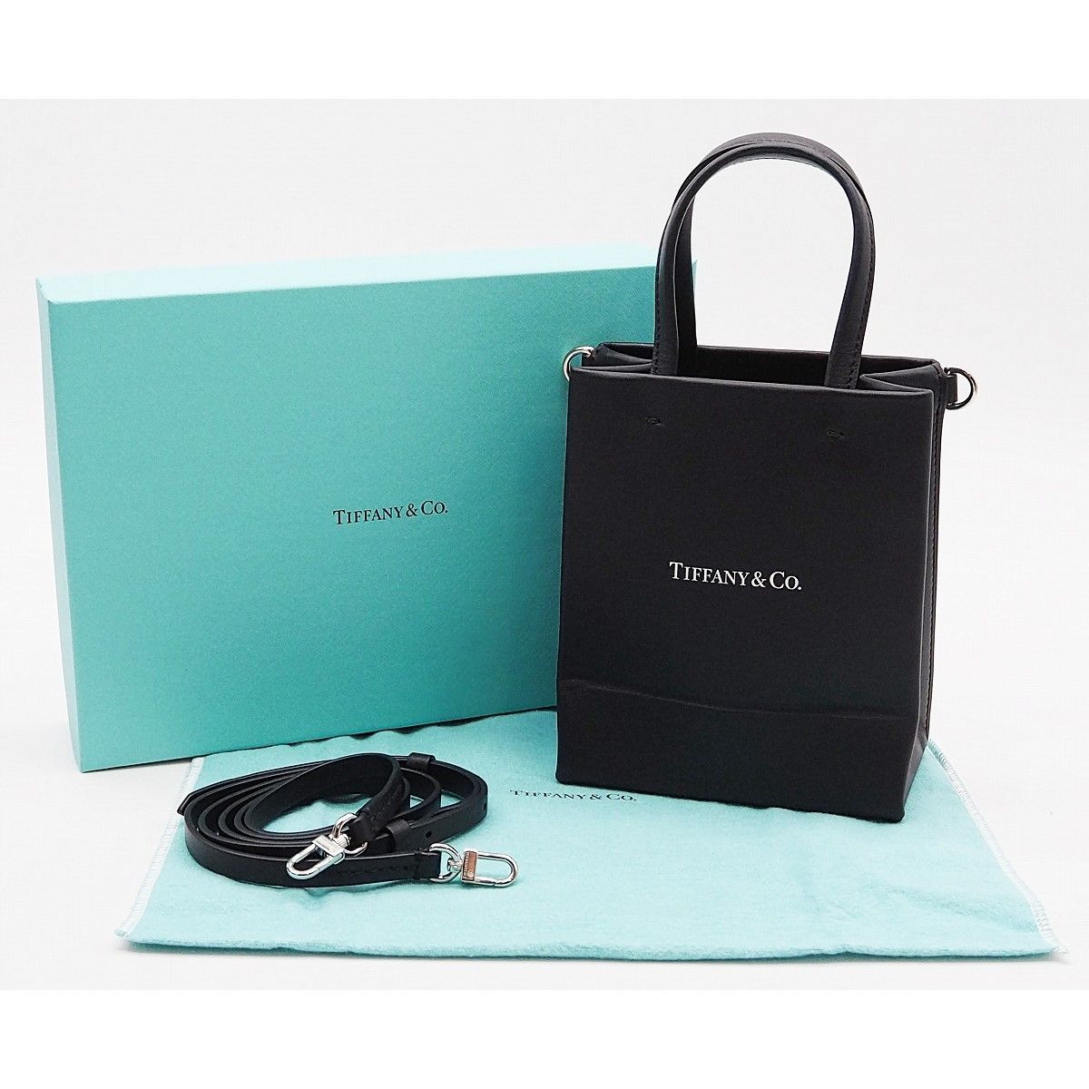 豊富なお得】 TIFFANY&Co.(ティファニー) ショルダーバッグ レッド