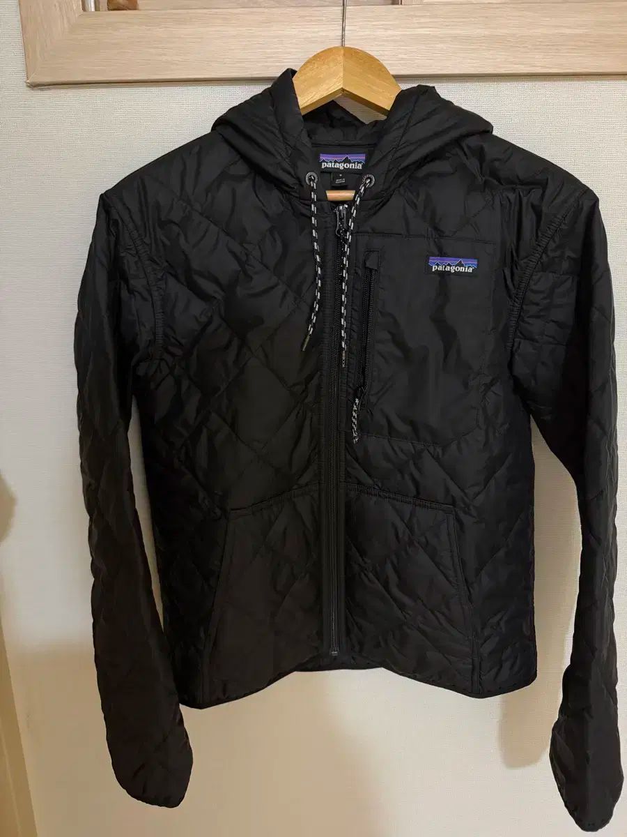 patagonia パタゴニア キルティング フード ジャケット ブラックS