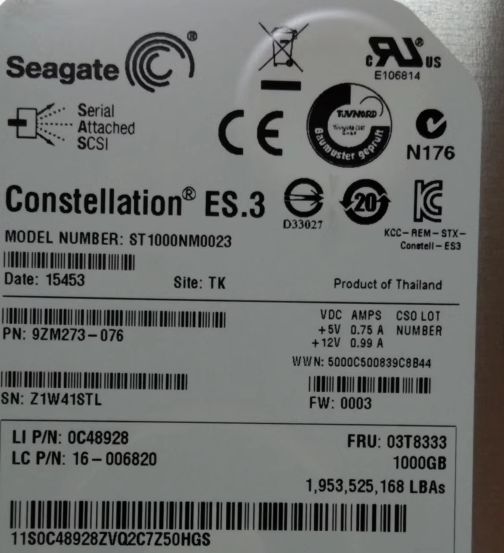 Lenovo Seagate Constellation ES.3 1TB SAS 2.5 7.2K 03T8333 03T7869 ハードドライブ