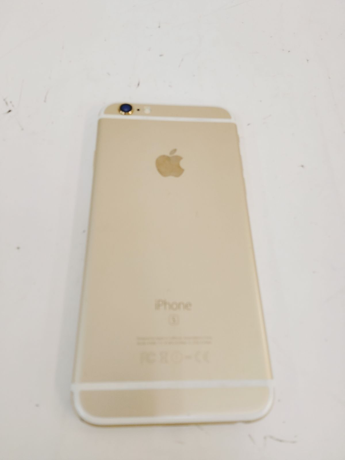 Apple iPhone 6S A1668 128GB ゴールド SIMロック有 docomo 画面