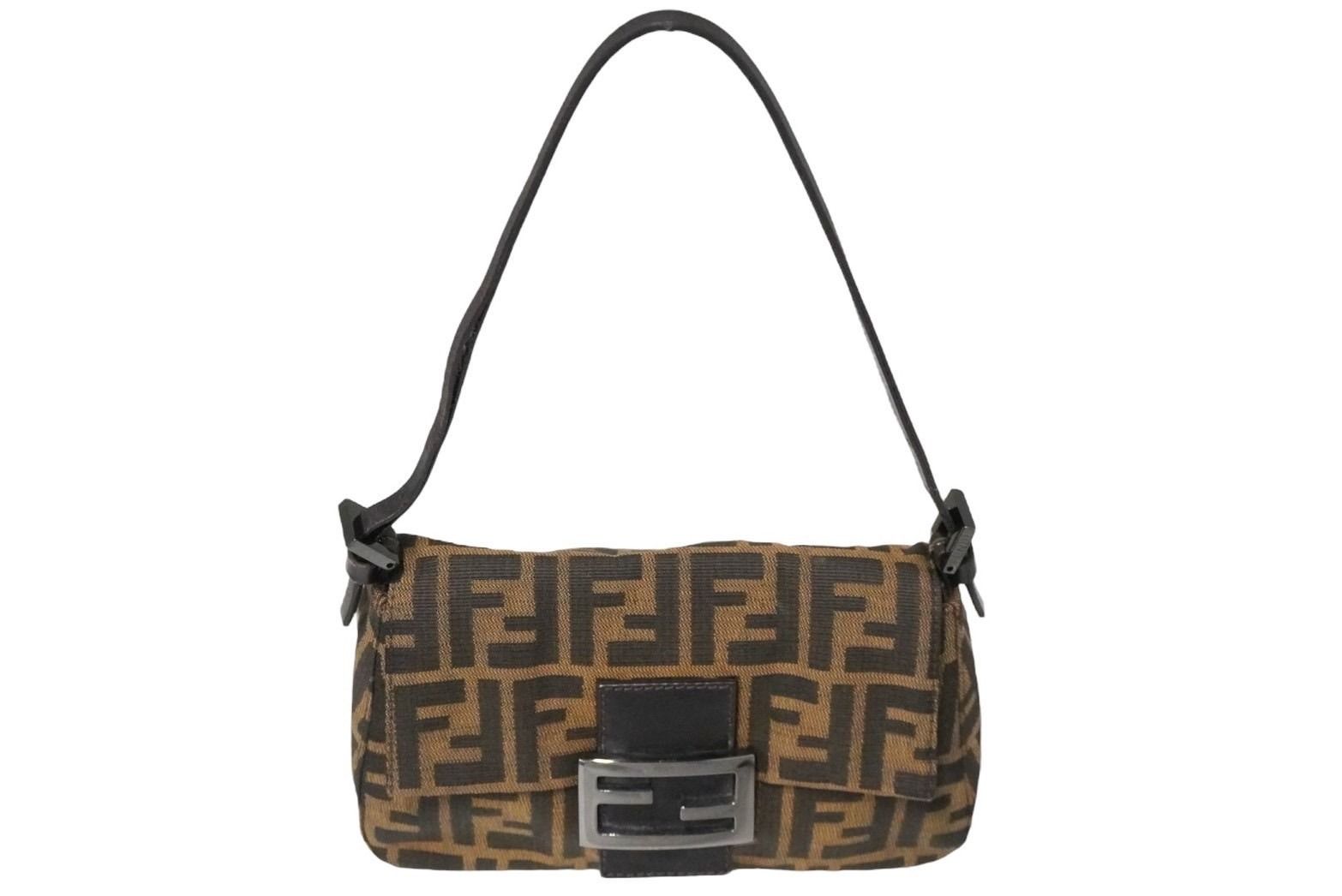 FENDI フェンディ ハンドバッグ マンマバケット ズッカ柄 キャンバス