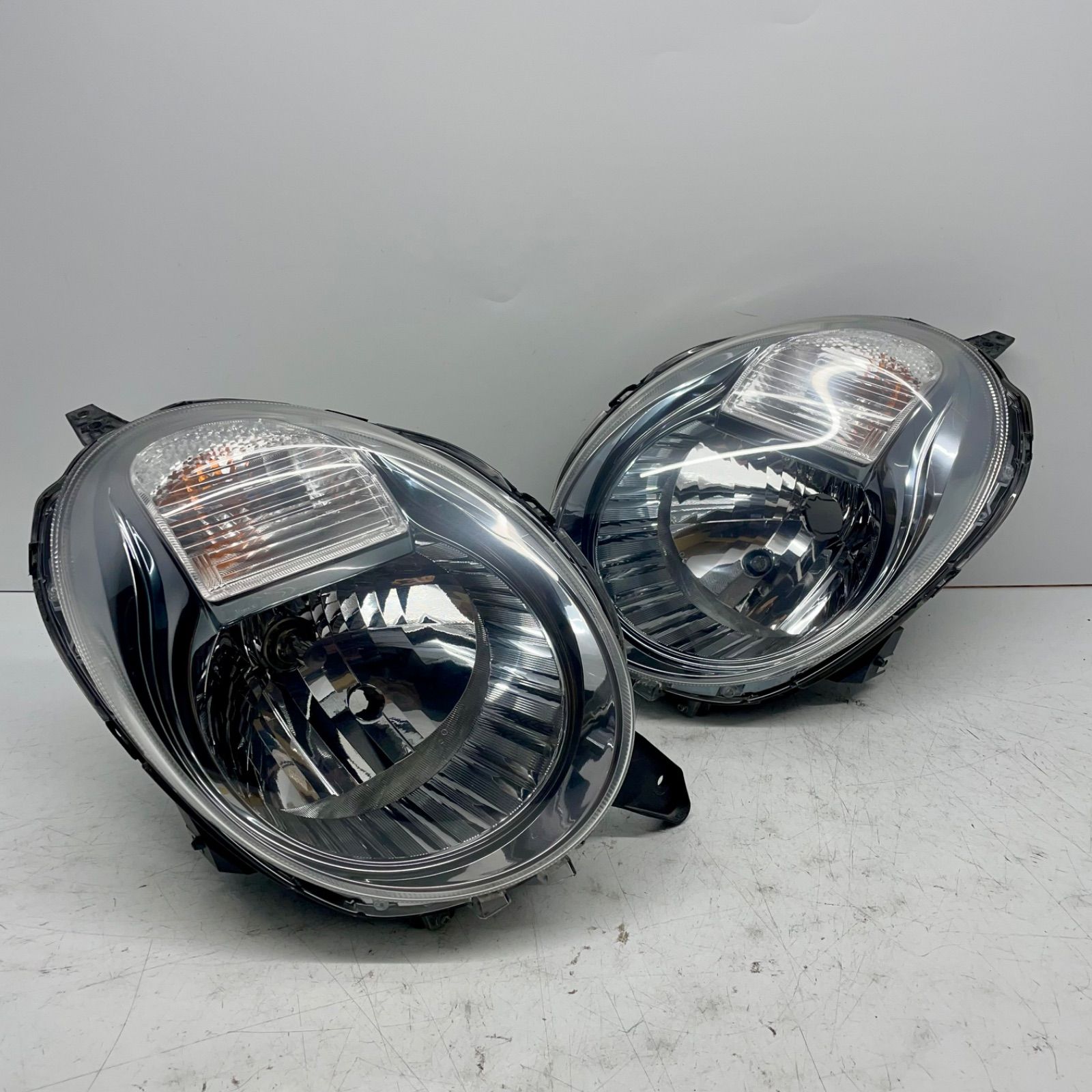【コーティング済】スズキ MF22S MG22S MRワゴン モコ ヘッドライト ランプ レンズ 左右セット LR ハロゲン ブルーメッキ 電動レベライザー付き STANLEY P5540 P61482