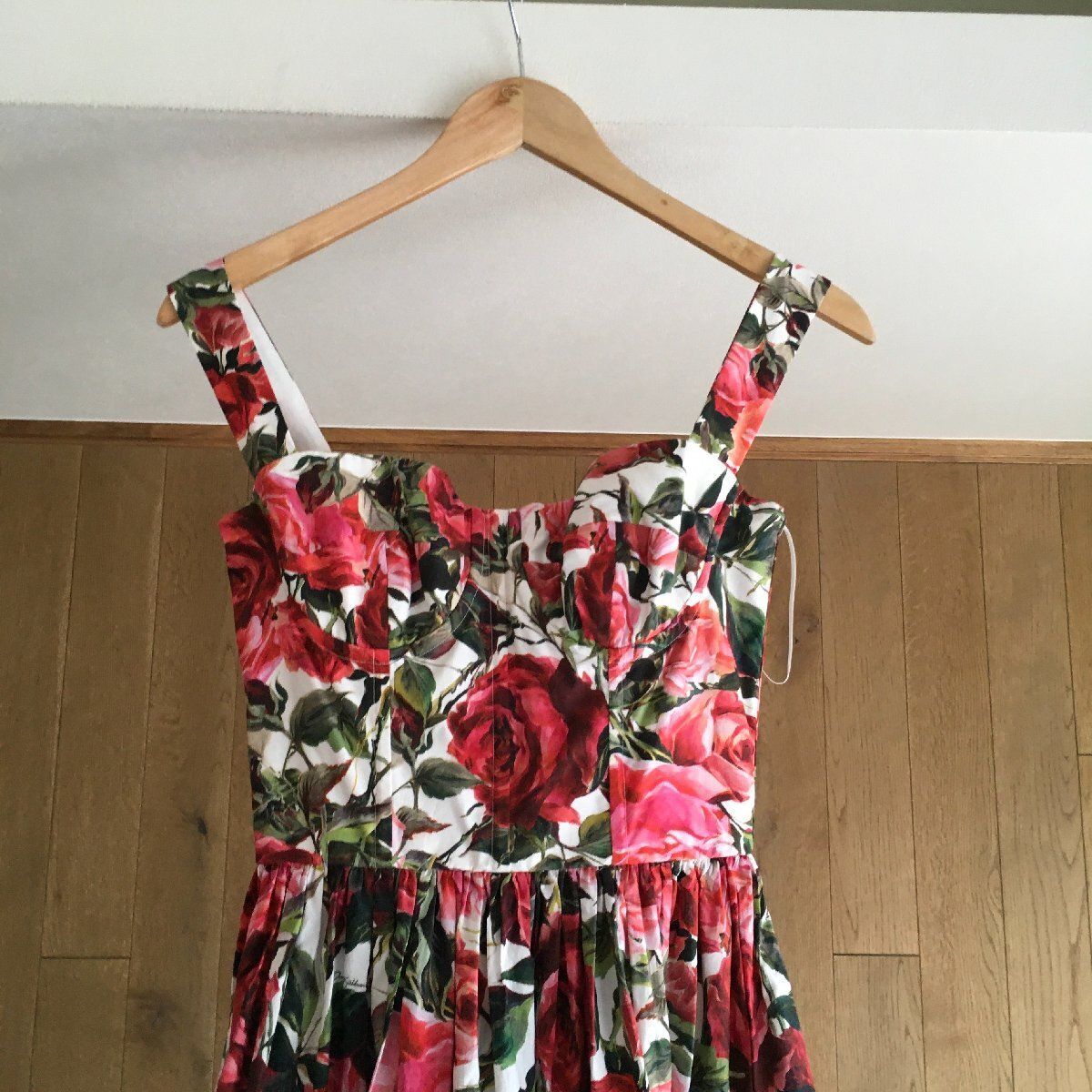 美品　ドルチェアンドガッバーナ　ドルガバ　花柄　ワンピース　ロング　子供服 美品 ドルチェアンドガッバーナ ドルガバ 花柄 ワンピース