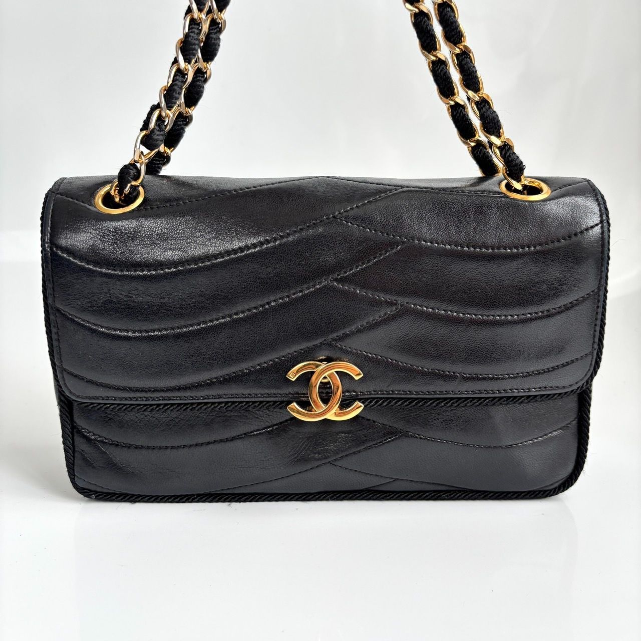 希少モデル 美品 CHANEL シャネル マトラッセ ラムスキン ダブル