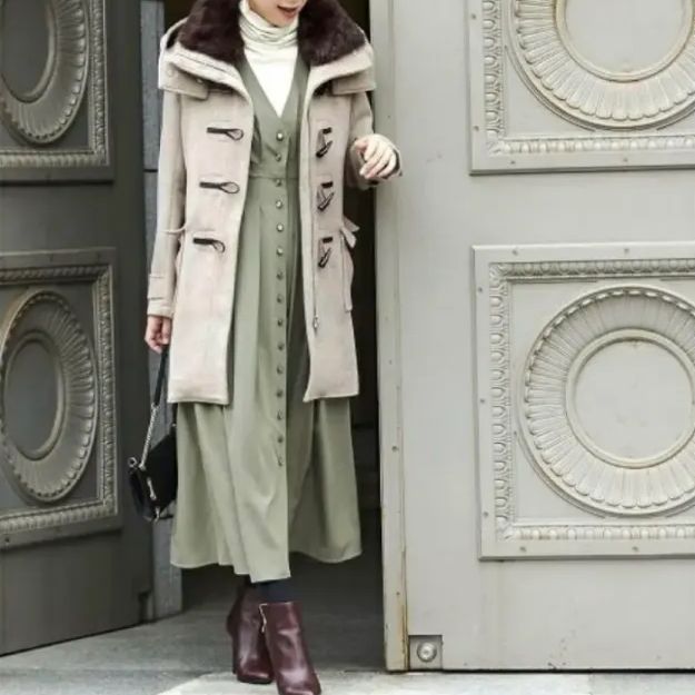 ✨本日24時までのSALE✨ RUIRUE BOUTIQUE ラビットファーミドル