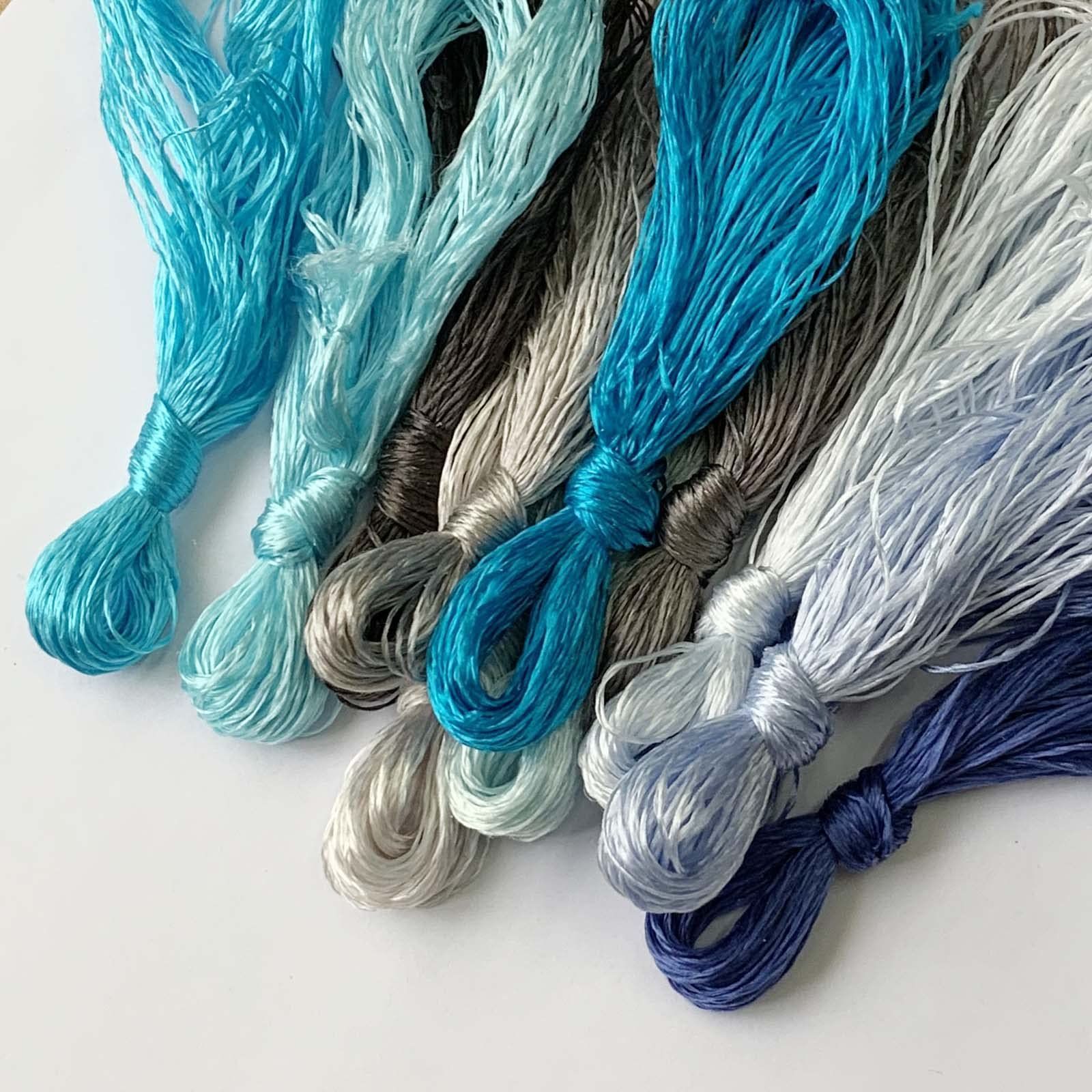 12本 絹糸 光沢きれい 刺しゅう糸 ソーイング糸 手縫い糸 12色 カラー糸 セット 20M 色 計240M (ブルー)