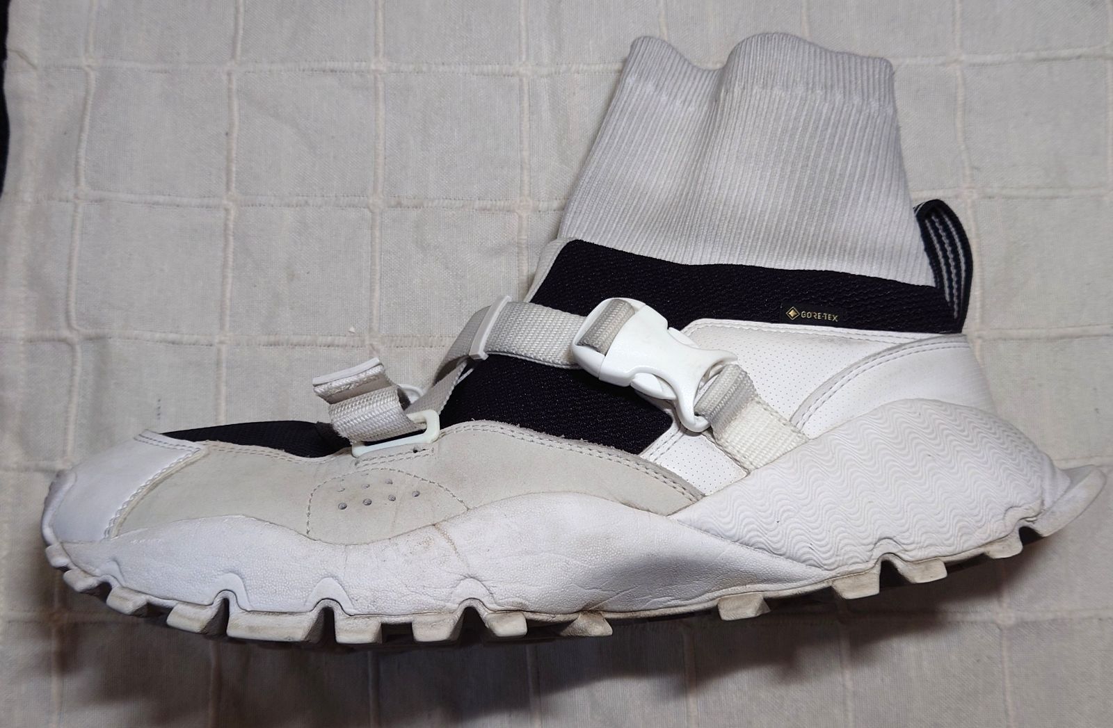 adidas × HYKE】AH-05 HI SEEULATER GTX