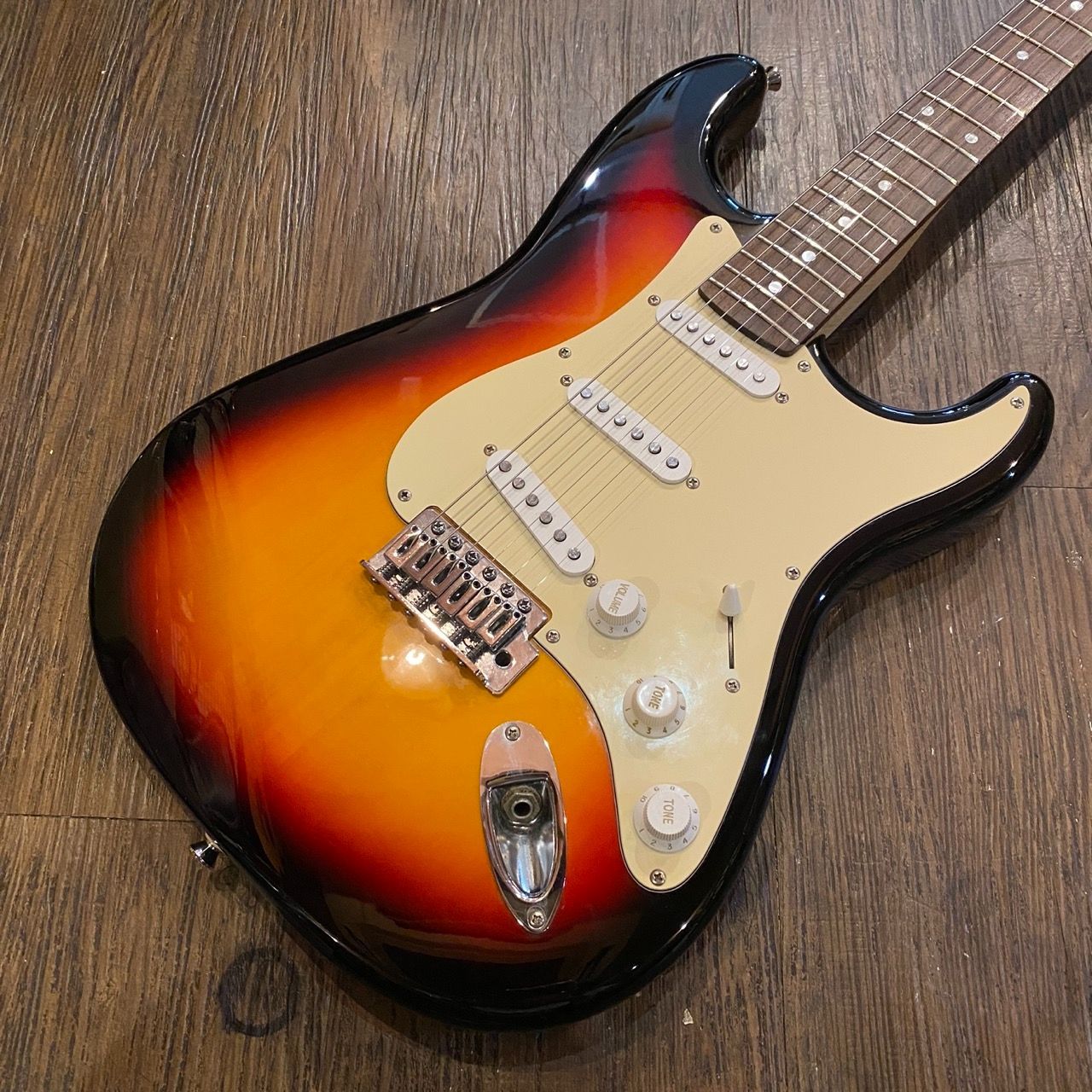 1円スタート】エレキギター FERNANDES フェルナンデス オレンジ 動作