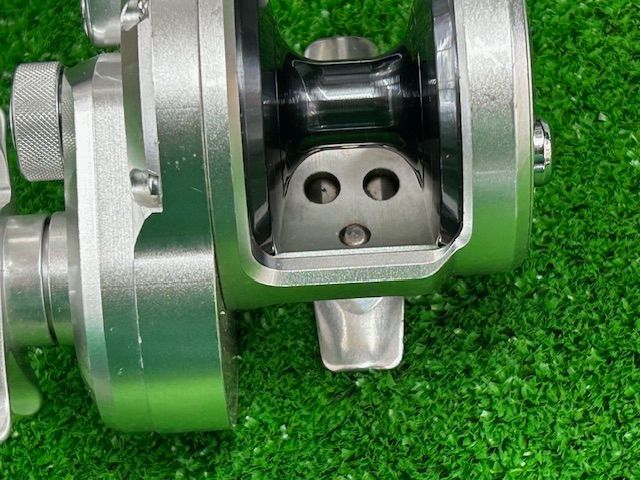 豊中店 シマノ 11オシアジガー 1500HG - メルカリ