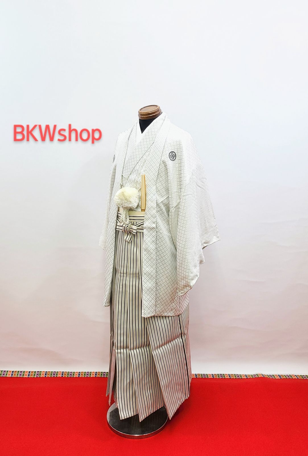 used 正絹 羽織 着物 袴 2.30寸~2.55寸 163cm～177cm～ 3点セット 紋付袴 成人式 結婚式 新郎様 仲人 男着物 催事 式典 お祭り 白 シルバーグレー 刺し子模様