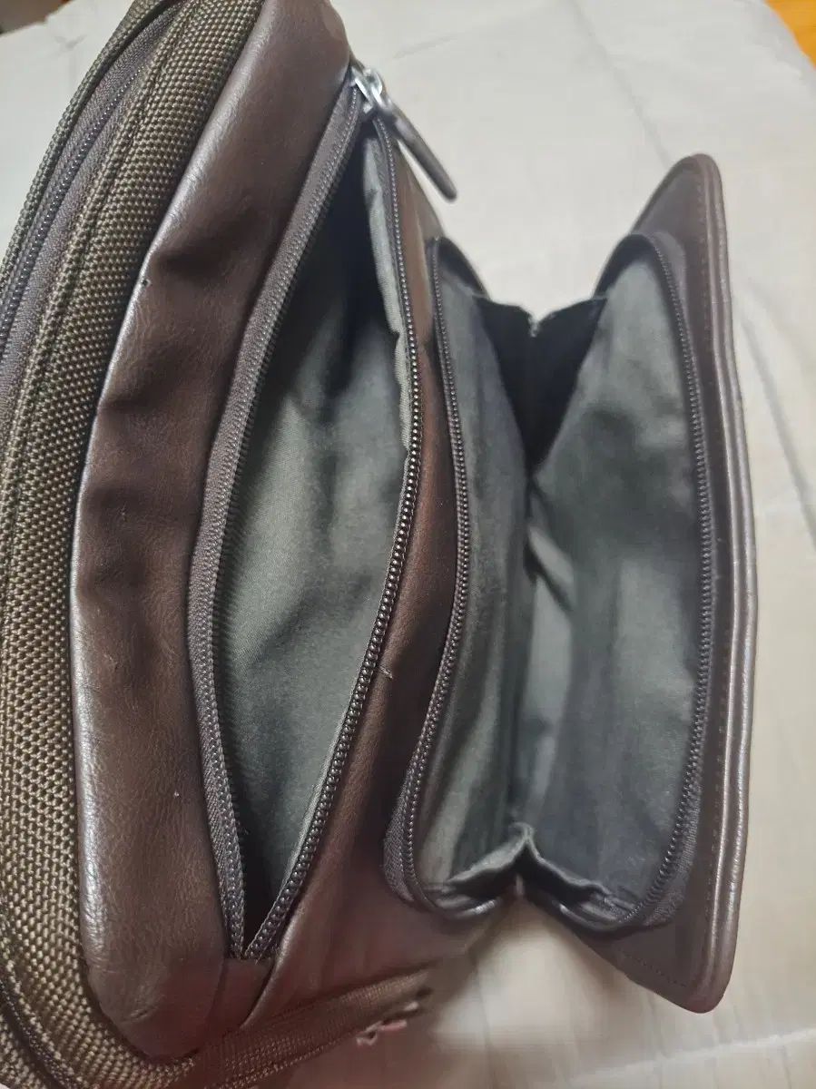 クロスバック ショルダーバッグ