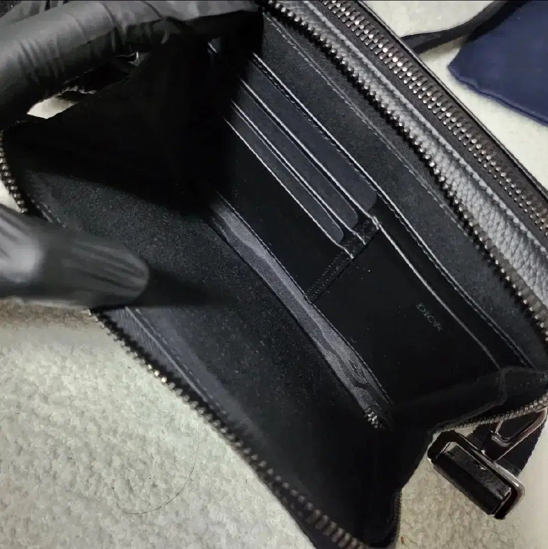 メッセンジャーバッグ