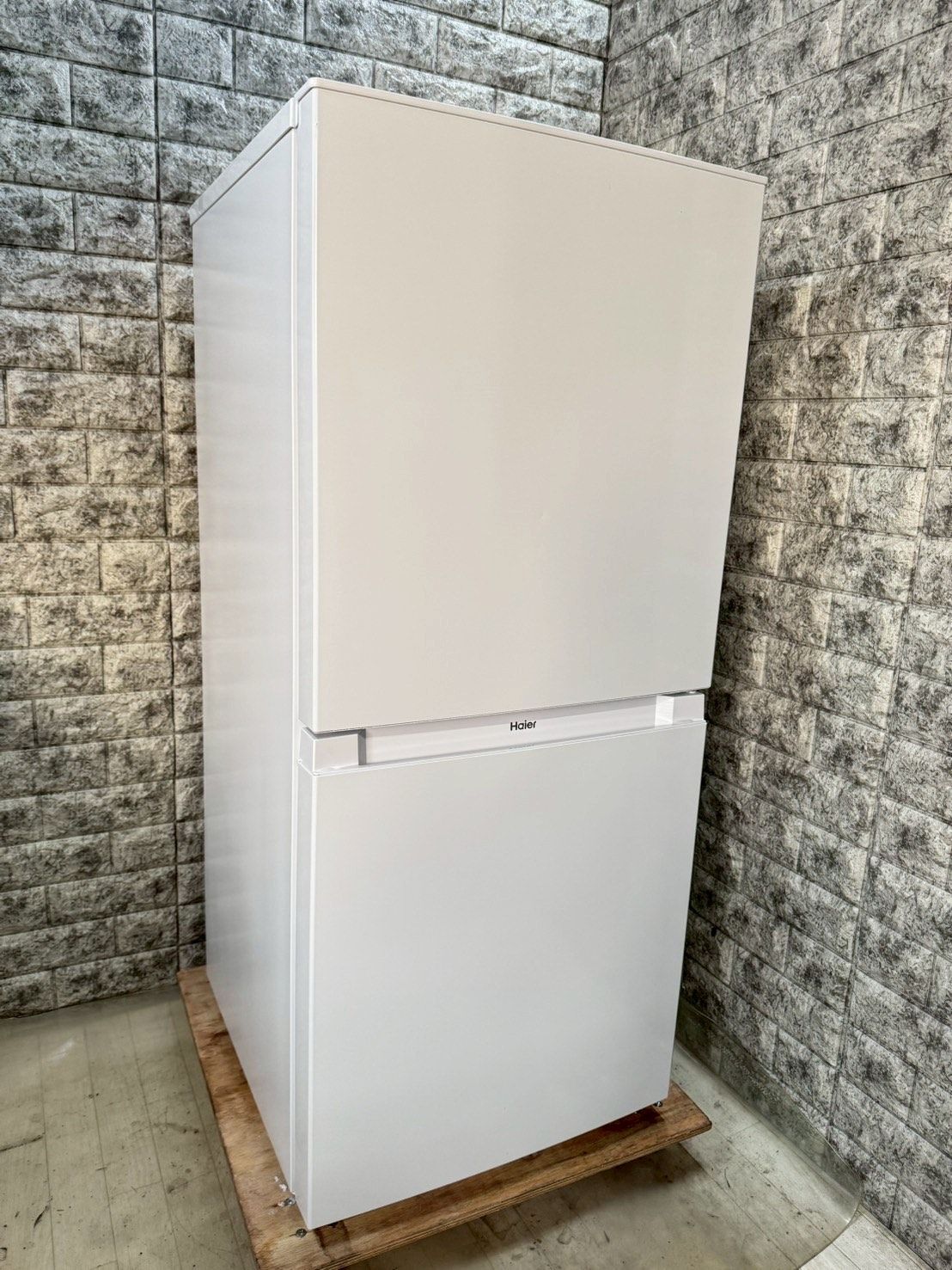 大阪送料無料☆3か月保障付き☆冷蔵庫☆ハイアール☆2ドア☆2023年☆JR