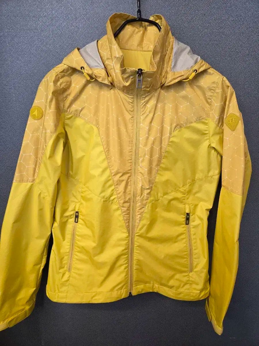 Kolon Sport コーロンスポーツ ハイキングジャンパー 春 秋用