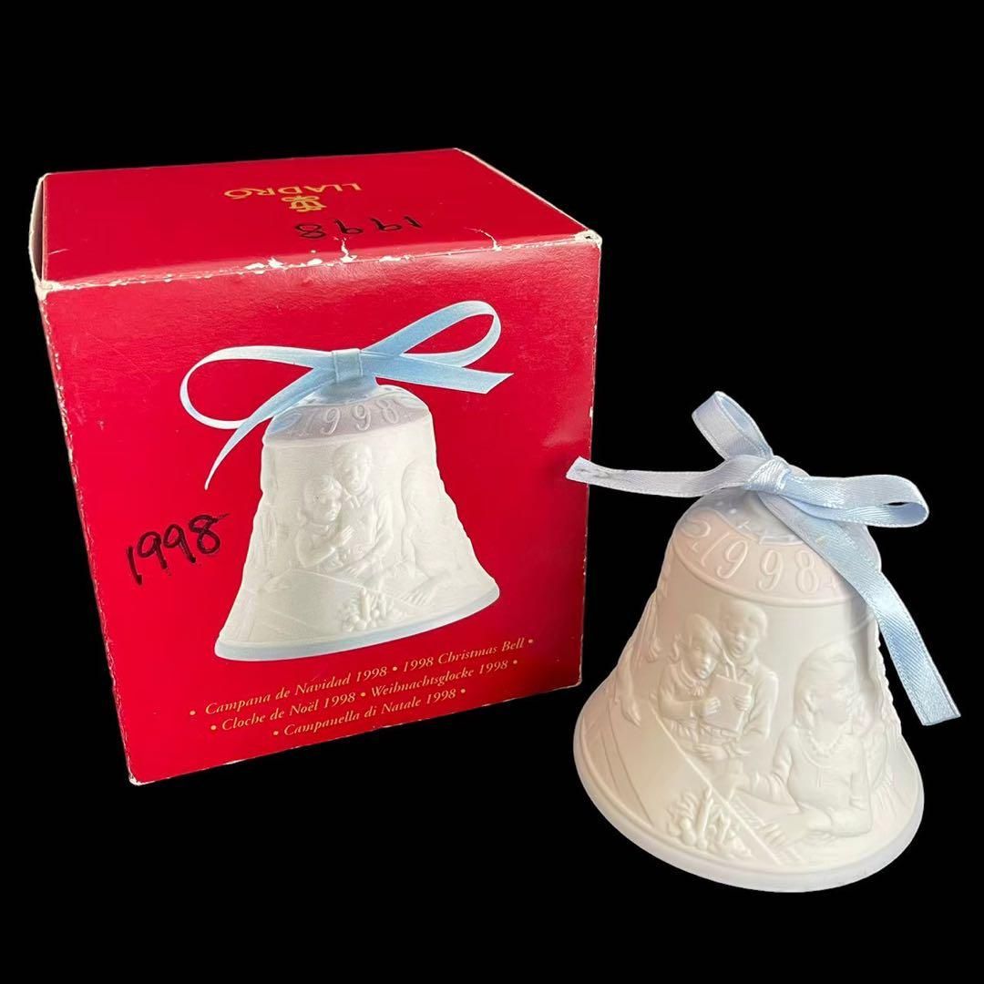 LLADRO リヤドロ クリスマスベル 1998 ベル 家族 ピアノ 白 水色 LLADRO リヤドロ クリスマスベル 1998 ベル 家族 ピアノ 白 水色
