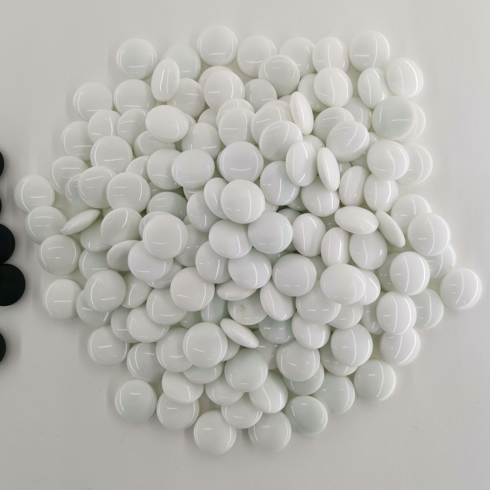 囲碁 碁石 白石180個 黒石179個 ウロコヤ #13406 - メルカリ