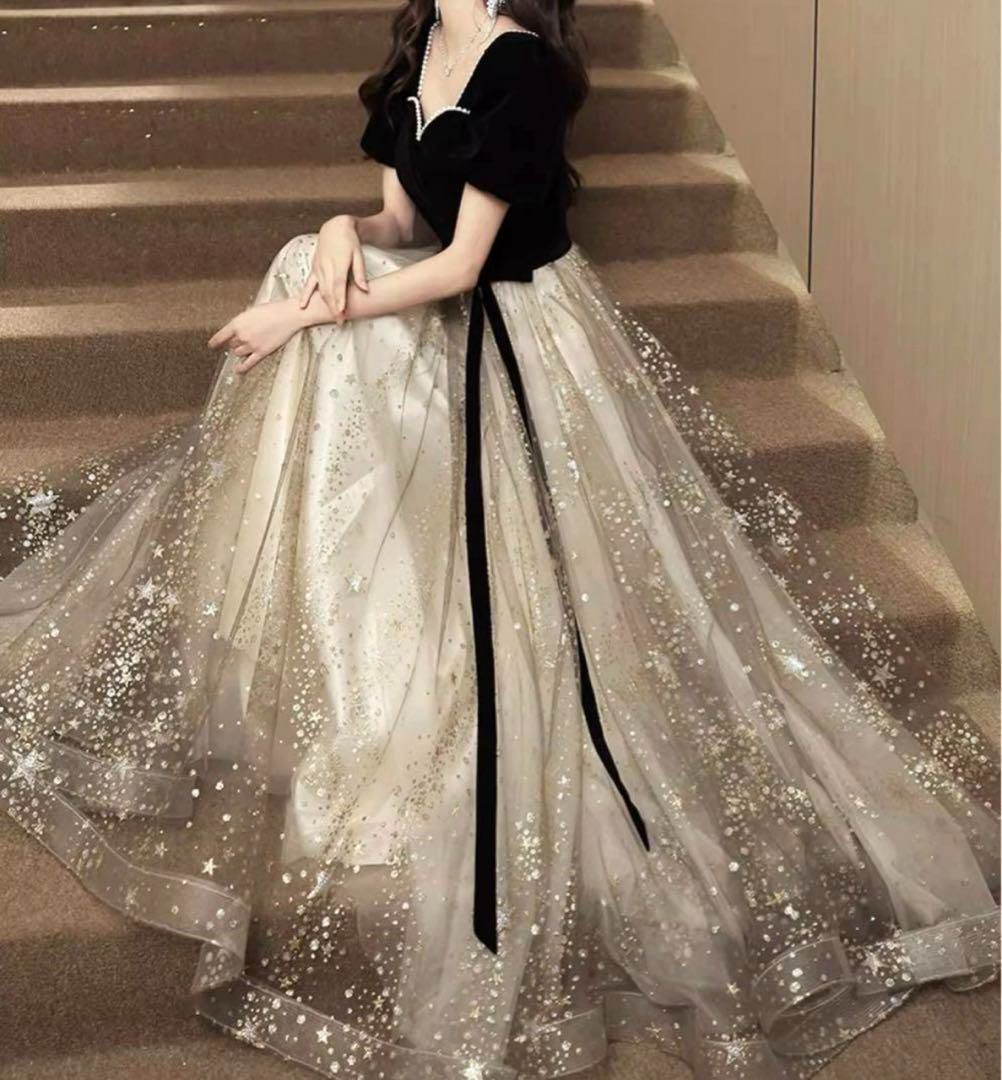 星柄がオシャレなパフスリーブイブニングドレス?.?