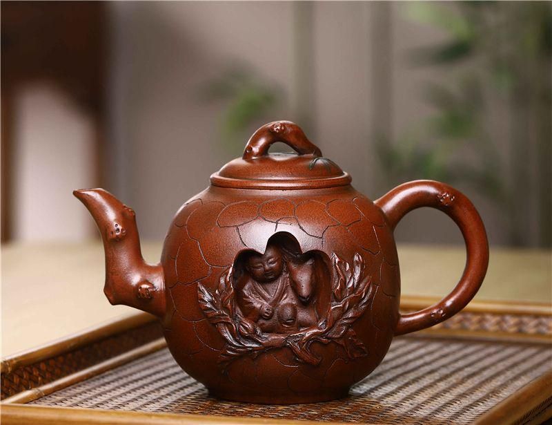 中国古美術 紫砂壺 紫砂壺・紫泥急須・茶壺・茶道具 童子の寿桃壺 中国古美術 紫砂壺・紫泥急須・茶壺・茶道具