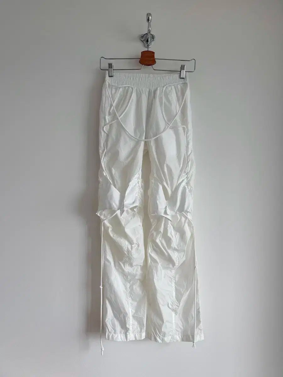 アイズ OJOS オープン スナップ パンツ タック 製品