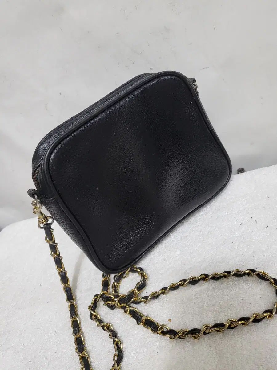 MCM ミニクラシックチェーンクロスバッグ