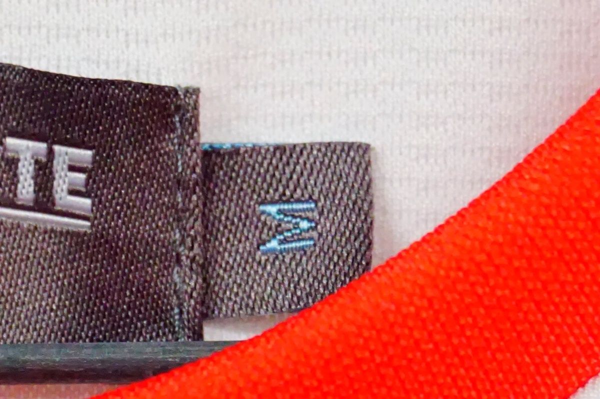 カフェドシクリステ　イルマ メンズ Mサイズ CAFE DU CYCLISTE 「カフェドシクリステ」 Mサイズ ジャージ