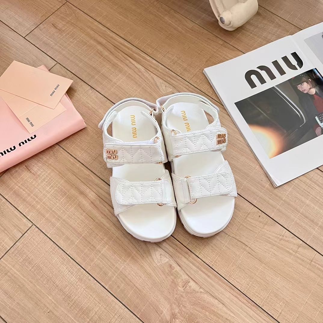 箱付き】 miumiu ミュウミュウ サンダル