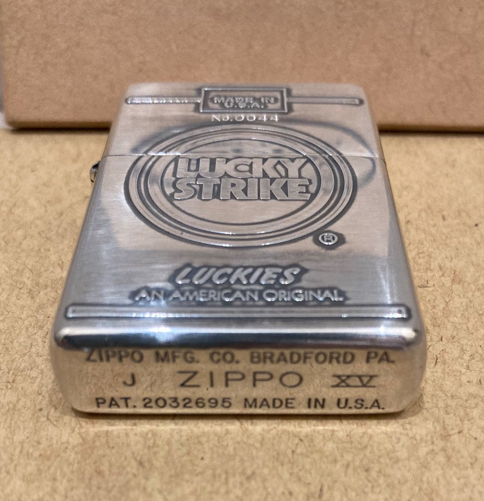 zippo LUCKY STRIKE IT S TOASTED 前面刻印 ラッキーストライク 2005年 