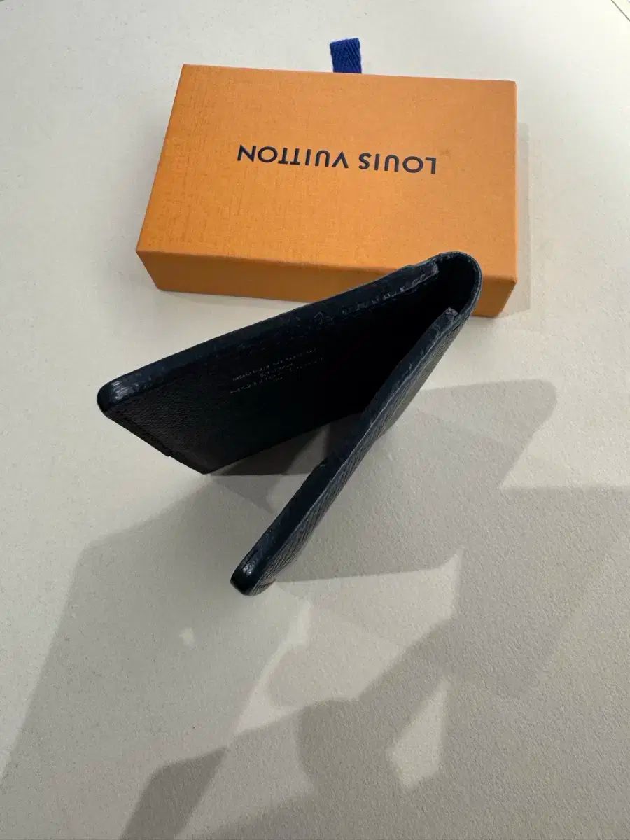 ルイヴィトン M30537