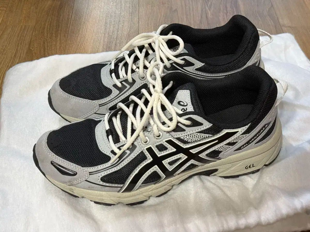 Asics アシックス ゲルベンチャー 6 黒 250