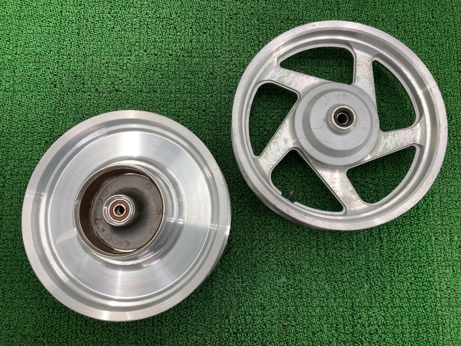ゼファー1100用純正ホイール 前後セット