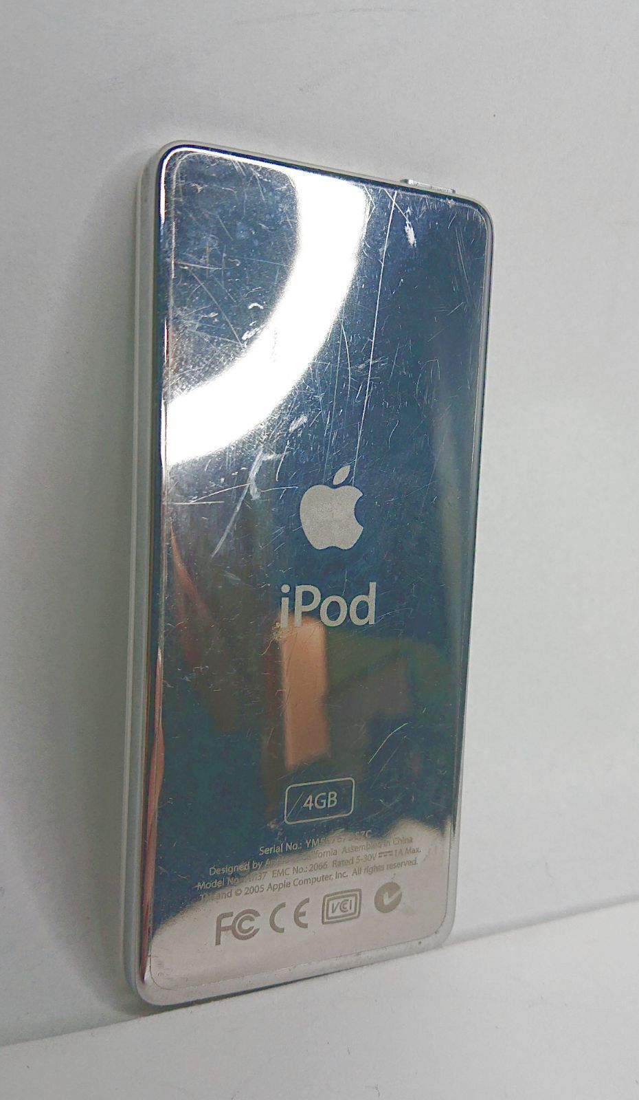 Apple iPod nano MA005J/A ホワイト 4GB