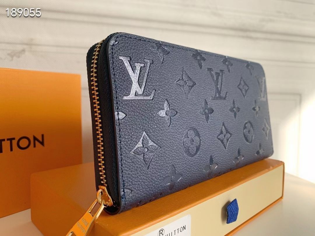 LOUIS VUITTON ルイヴィトン モノグラム エンボス ジッピーウォレット ラムレザー 長財布