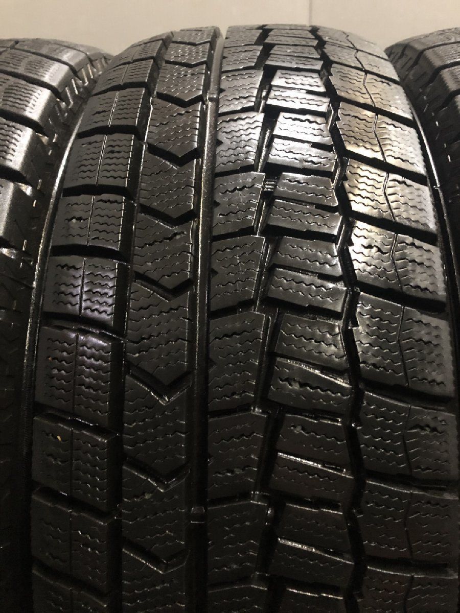 DUNLOP WINTER MAXX WM02 195/65R15 15インチ スタッドレス 4本 23年製 セレナ ヴォクシー プリウス アイシス等　(VTP978)