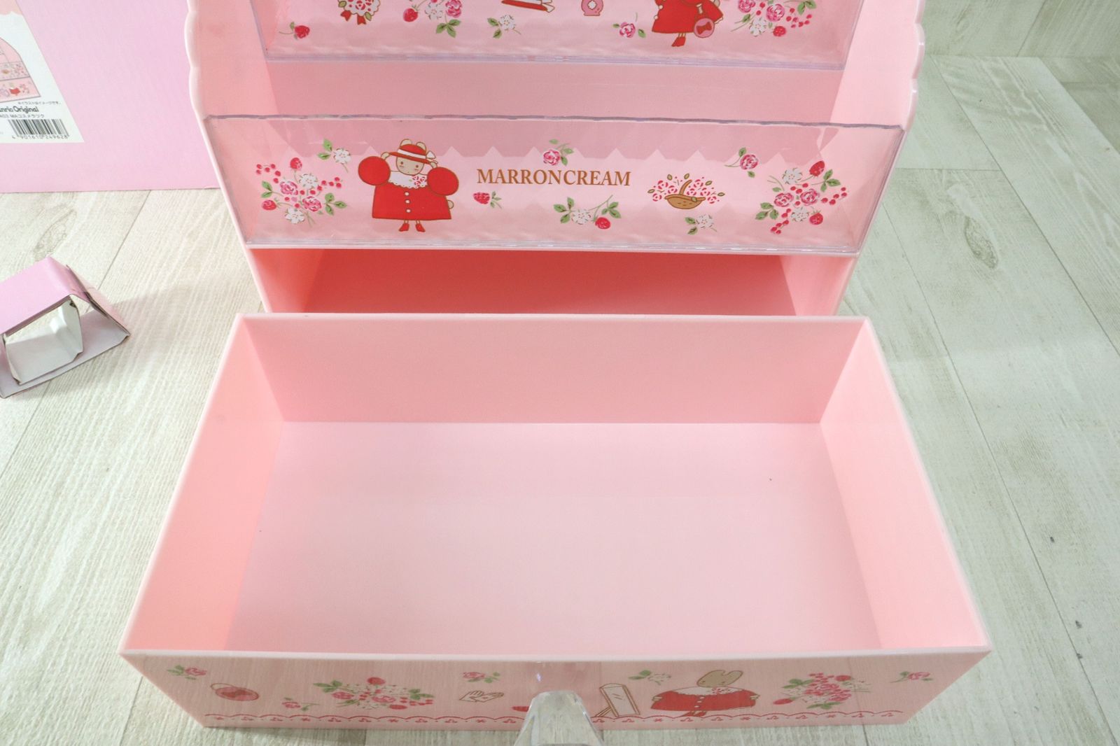 サンリオ♡マロンクリーム コスメラック 2019年 美品 サンリオ マロンクリーム コスメラック 2019年 - メルカリ