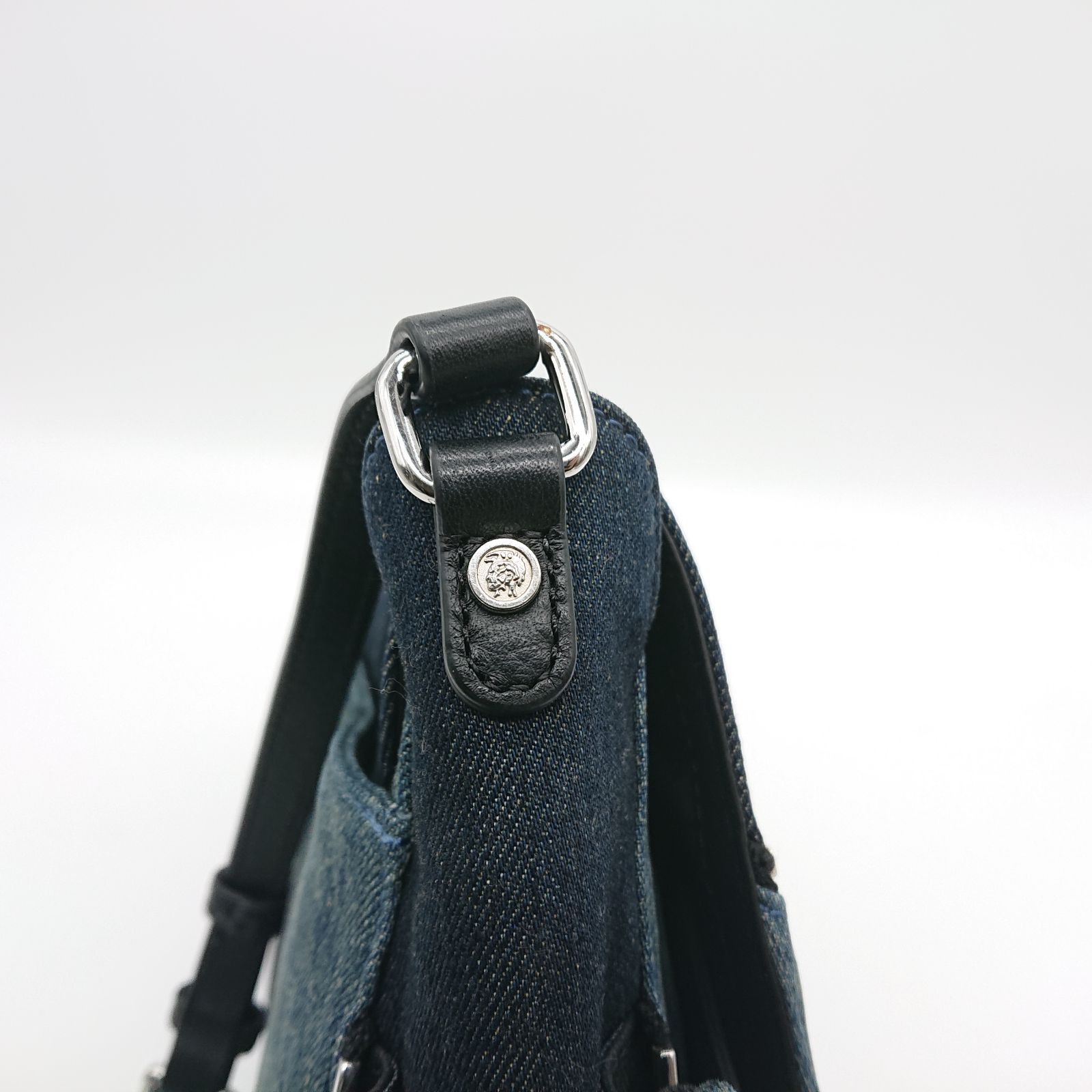 【正規品美品】ディーゼルDIESEL ショルダーバッグ ダークブルーデニム DIESEL - ディーゼル デニム ショルダーバッグ ハンドバッグの