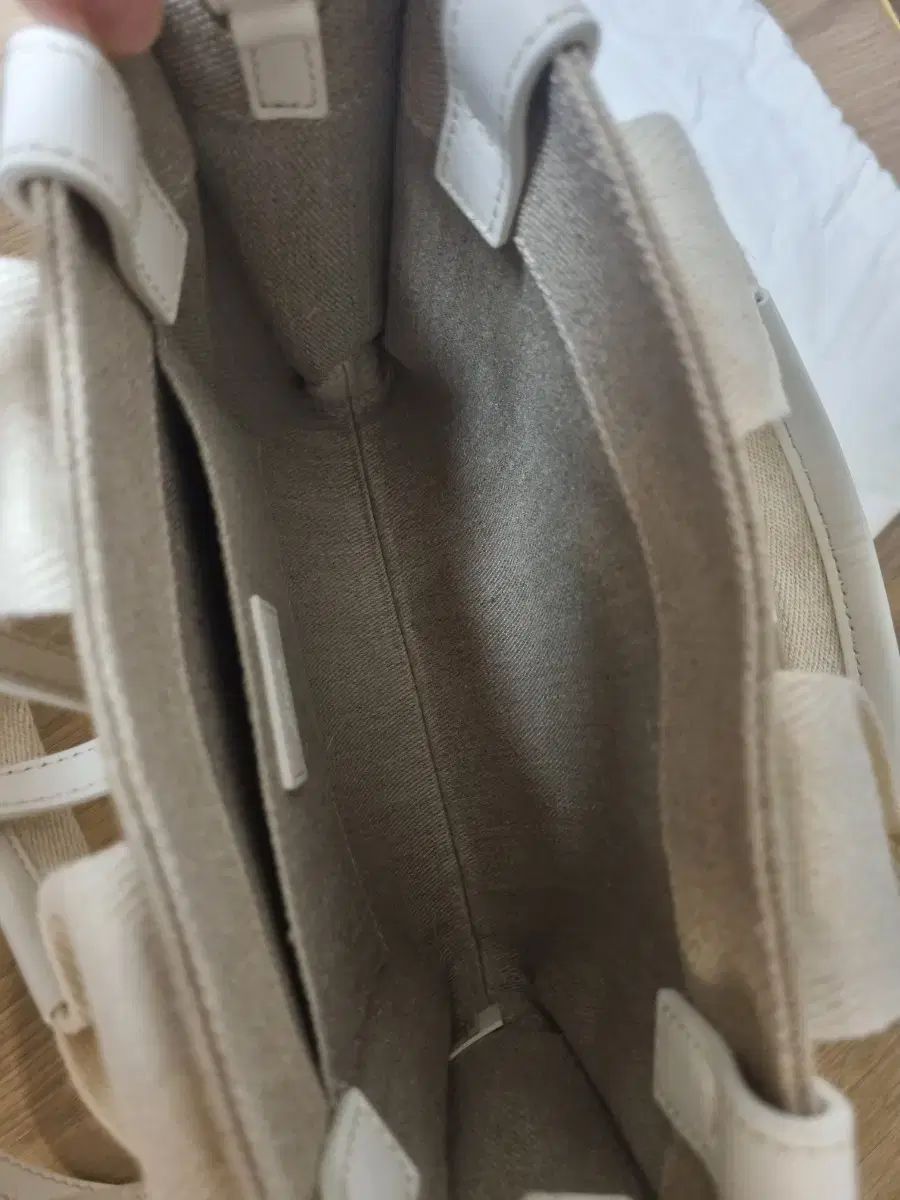 引き立つ クロエ スティッチ ウッディ バッグ