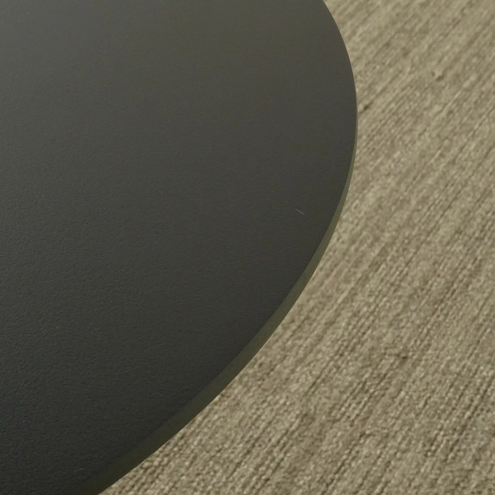 ◾︎SELUNO◾︎ 展示 FRITZ HANSEN フリッツハンセン LITTLE FRIEND リトルフレンド サイドテーブル 高さ調整機能付 ブラックラミネート天板 21万 v681 MARWIL-DEMENAGEMENTS_CH