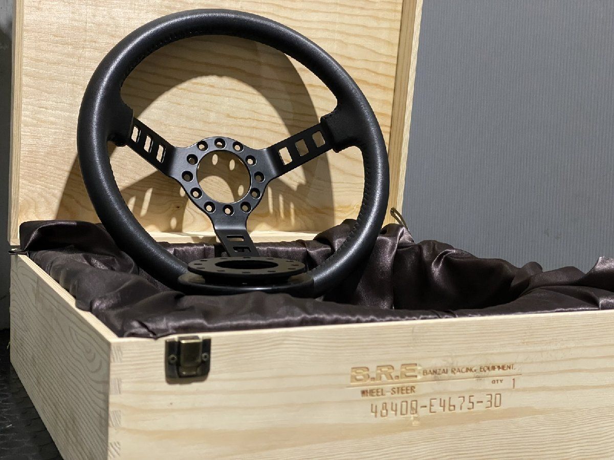 Liberty Walk レーシングステアリング LB Steering ver.4 [With Horn button] - LB-ONLINE STORE