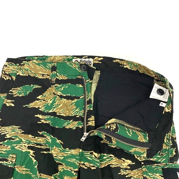 アベイシングエイプ カーゴパンツ 001PTF701015X 美品 カモフラ 迷彩 メンズ Mサイズ ブラック/グリーン A BATHING APE  ボトム DM13412□ - メルカリ