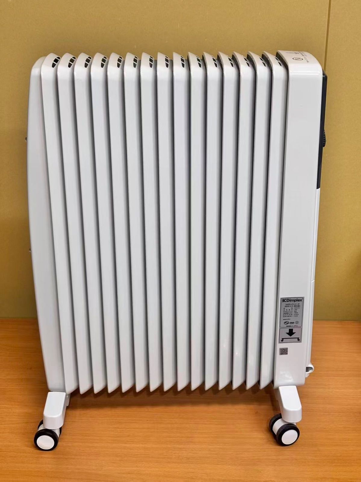 ♥ 展示 Dimplex オイルフリーヒーター EVORAD B03 EVR12Tie WWW_KANDAIZUMI_COM