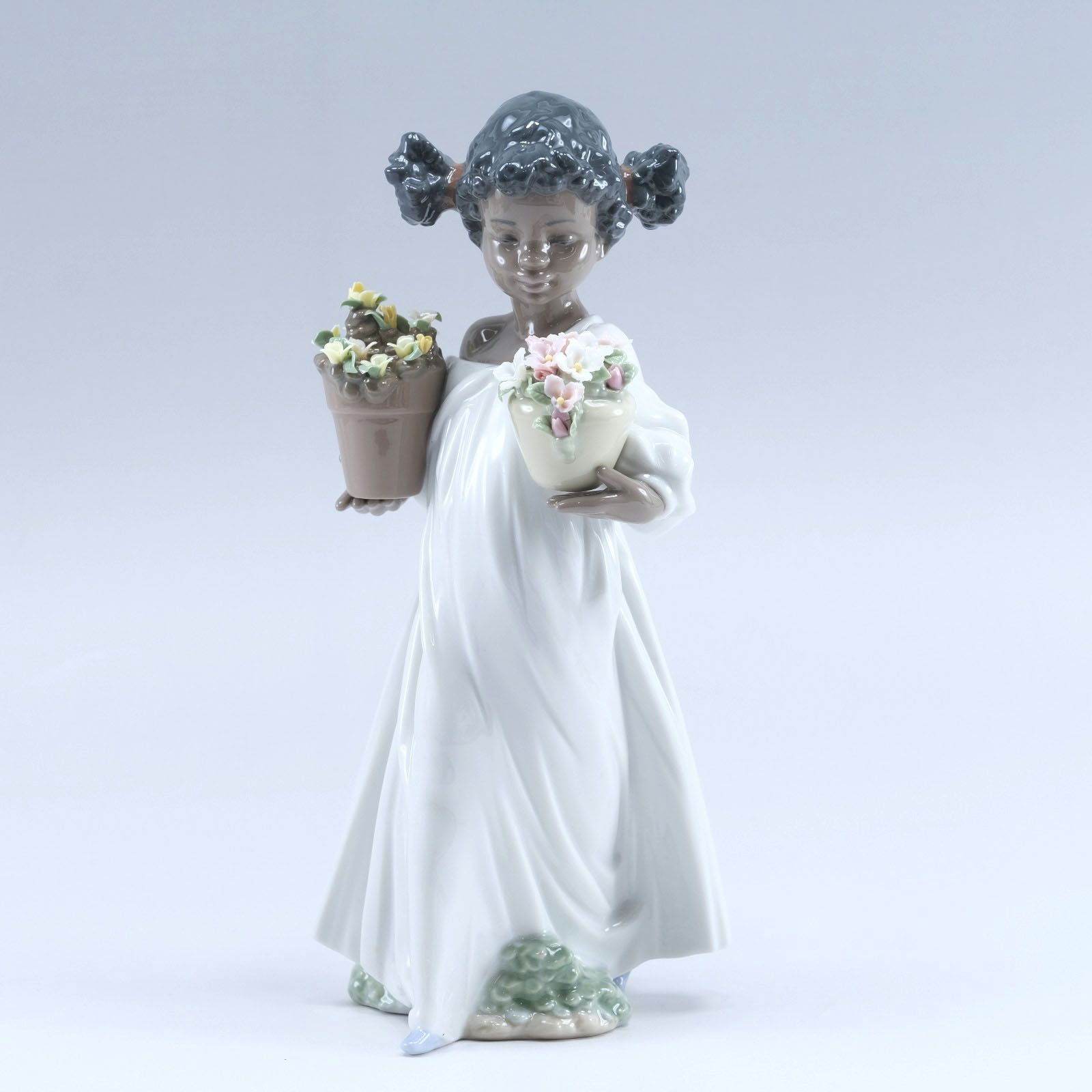 Lladro】リヤドロ 春の花(FIRST FLOWERS) 6757 置物 - メルカリ