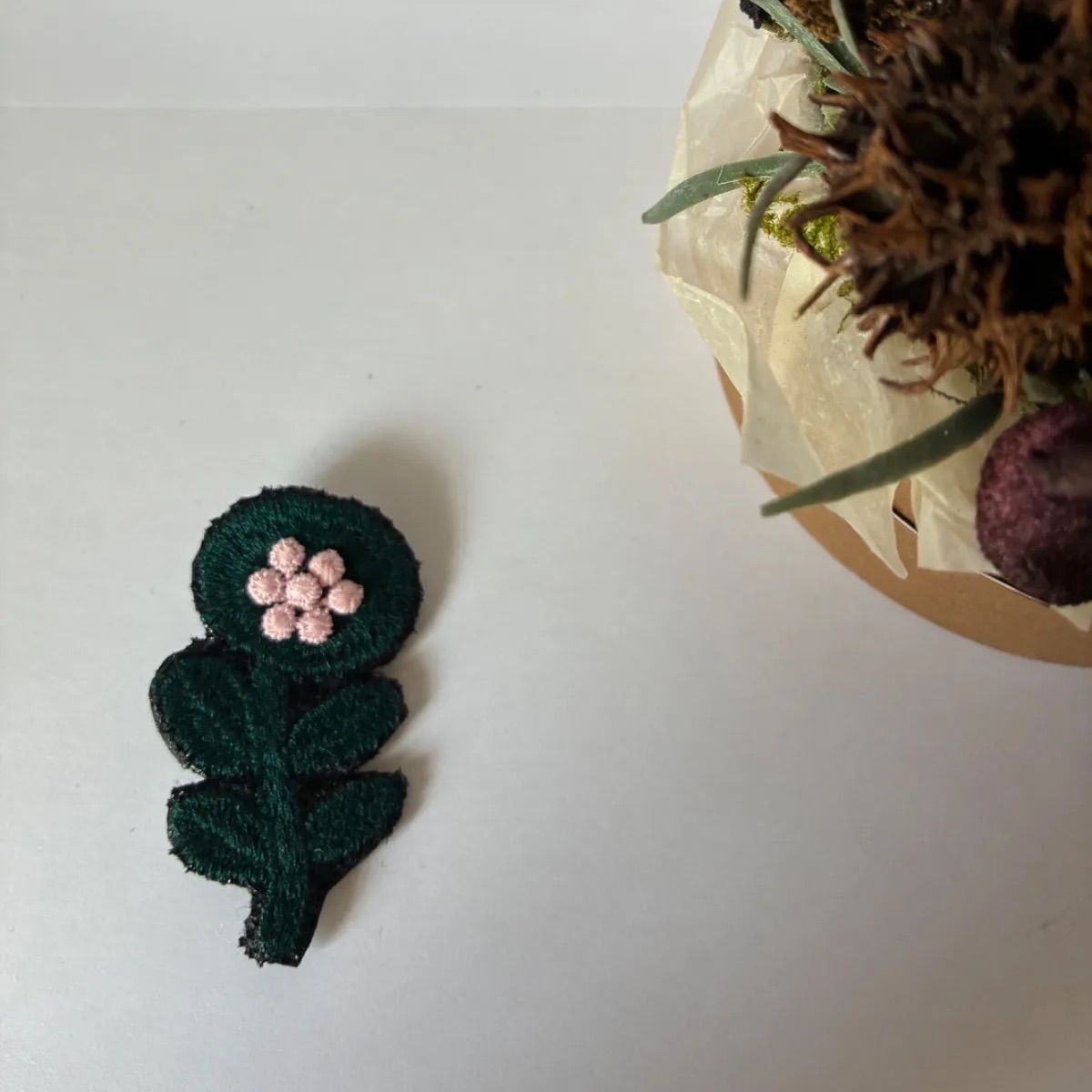 専用　ミナペルホネン刺繍ブローチ、キーケース　ハンドメイド♪ 専用 ミナペルホネン刺繍ブローチ、キーケース ハンドメイド